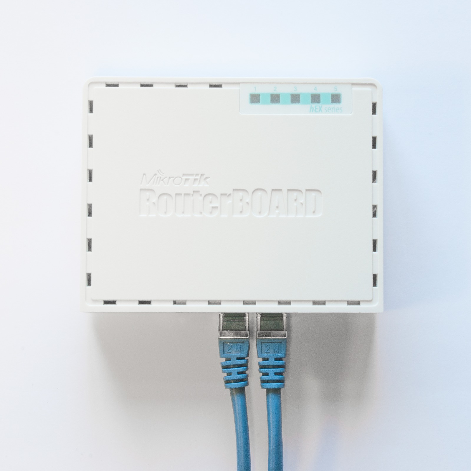 Mikrotik RB750Gr3 - Image 2
